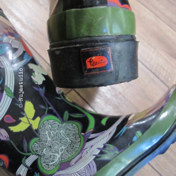 Sakroots Rhythm Rainboots - Picture 6 of 9